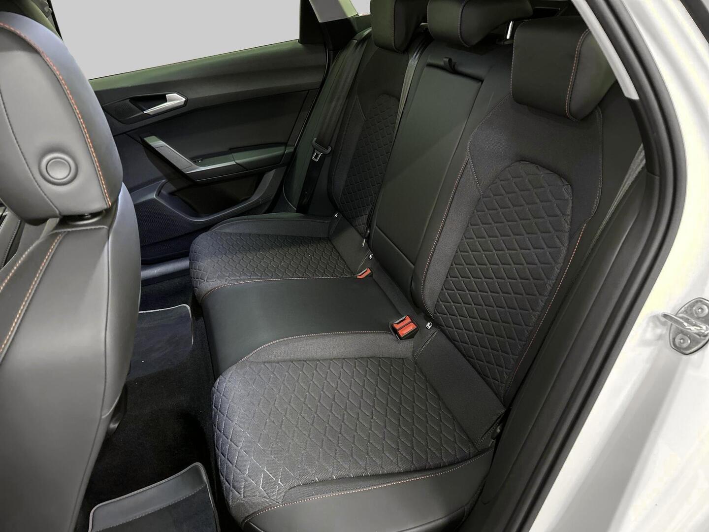 SEAT LEON SPORTSTOURER 2023