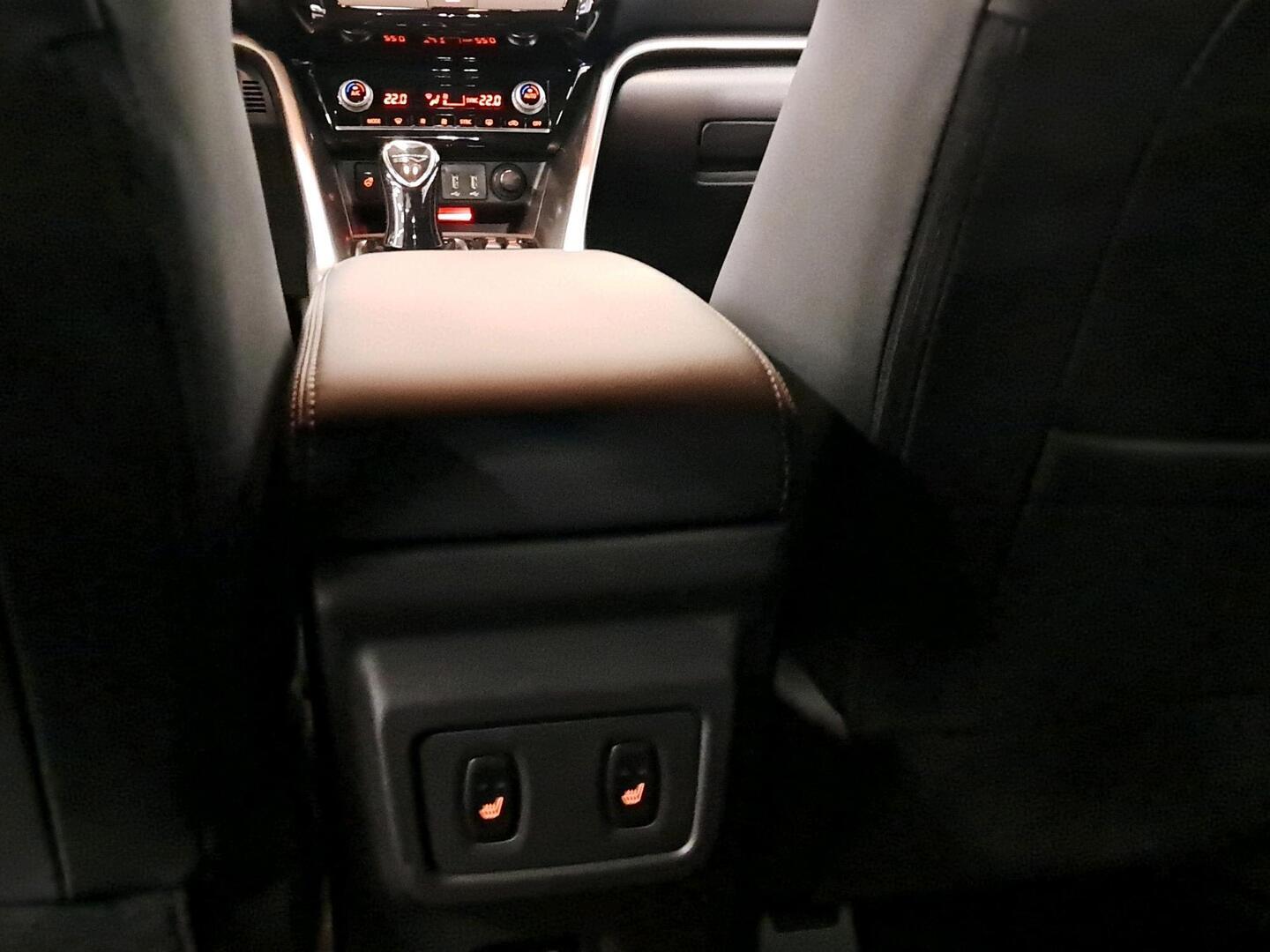 MITSUBISHI Eclipse Cross 2024