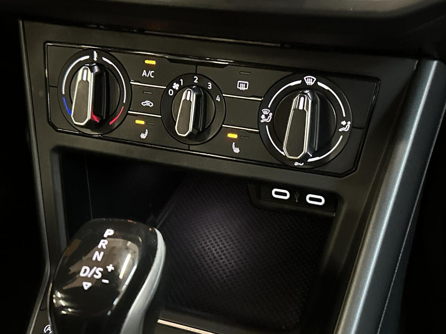 VOLKSWAGEN Taigo 2024