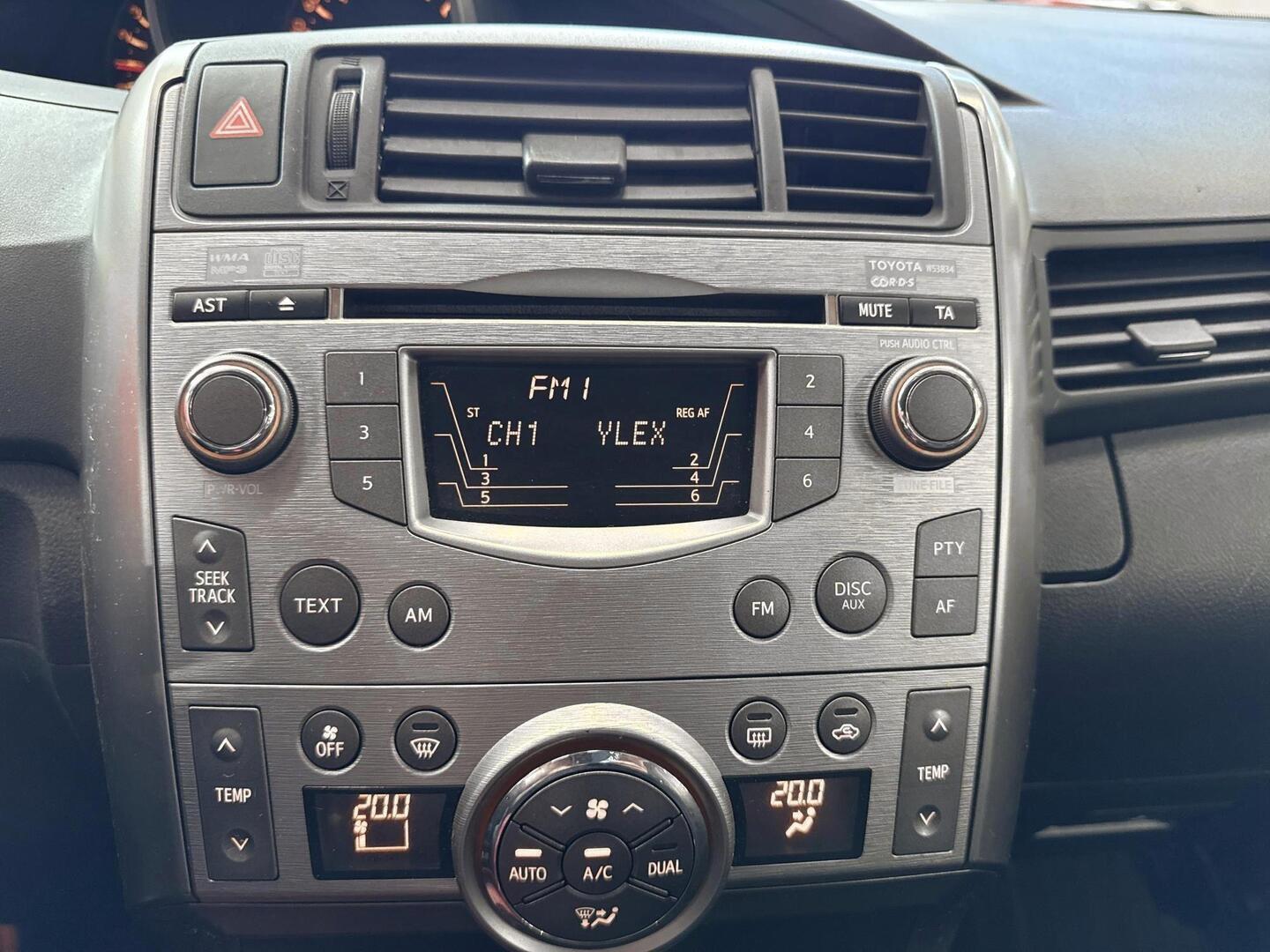 TOYOTA Verso 2010