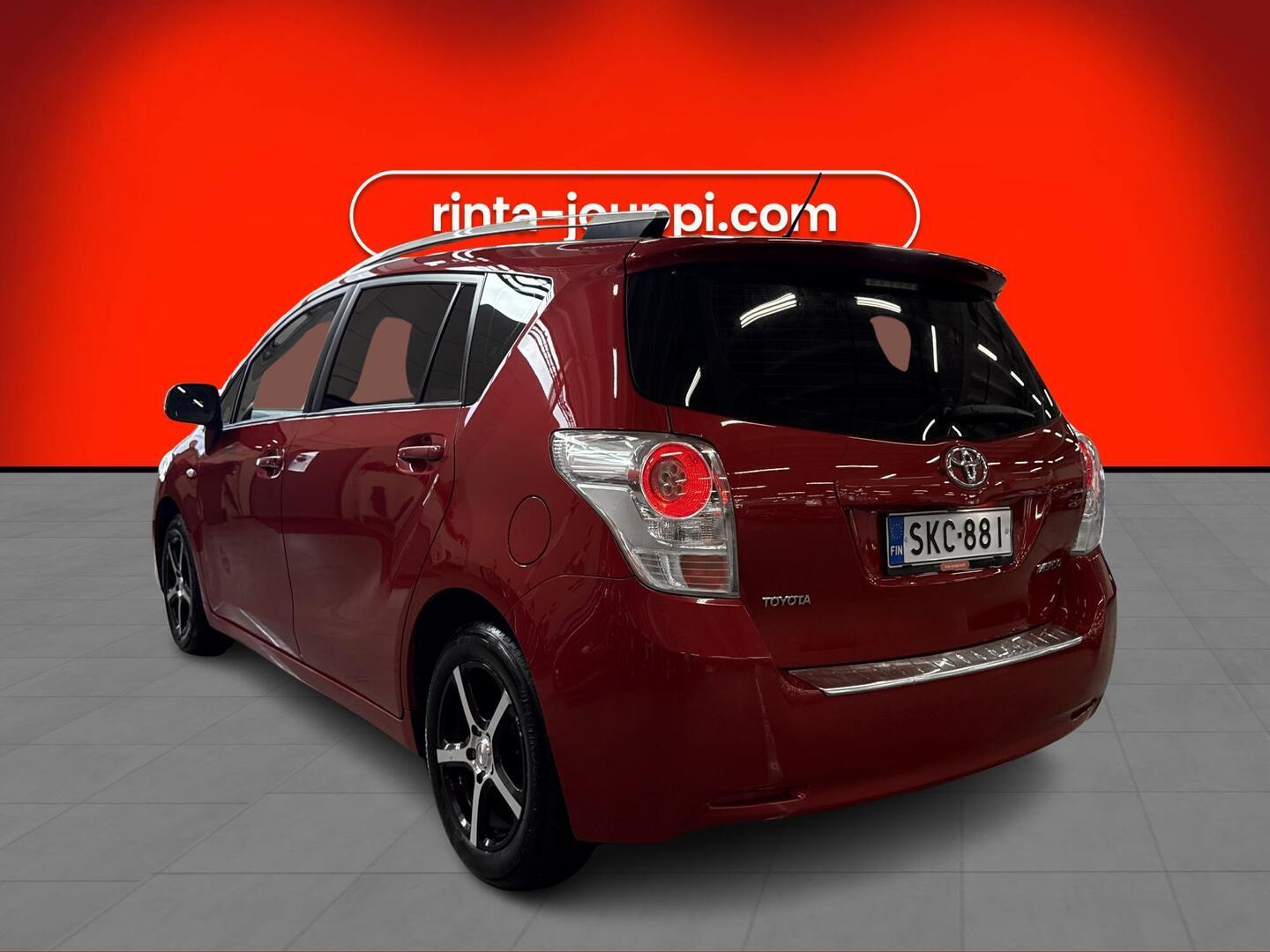 TOYOTA Verso 2010