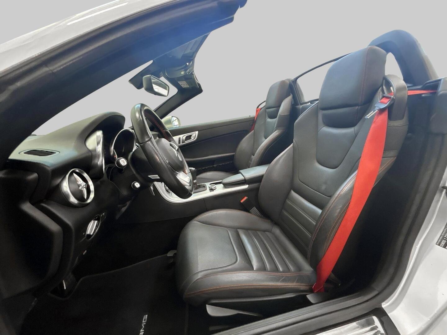 MERCEDES-BENZ SLC 2016