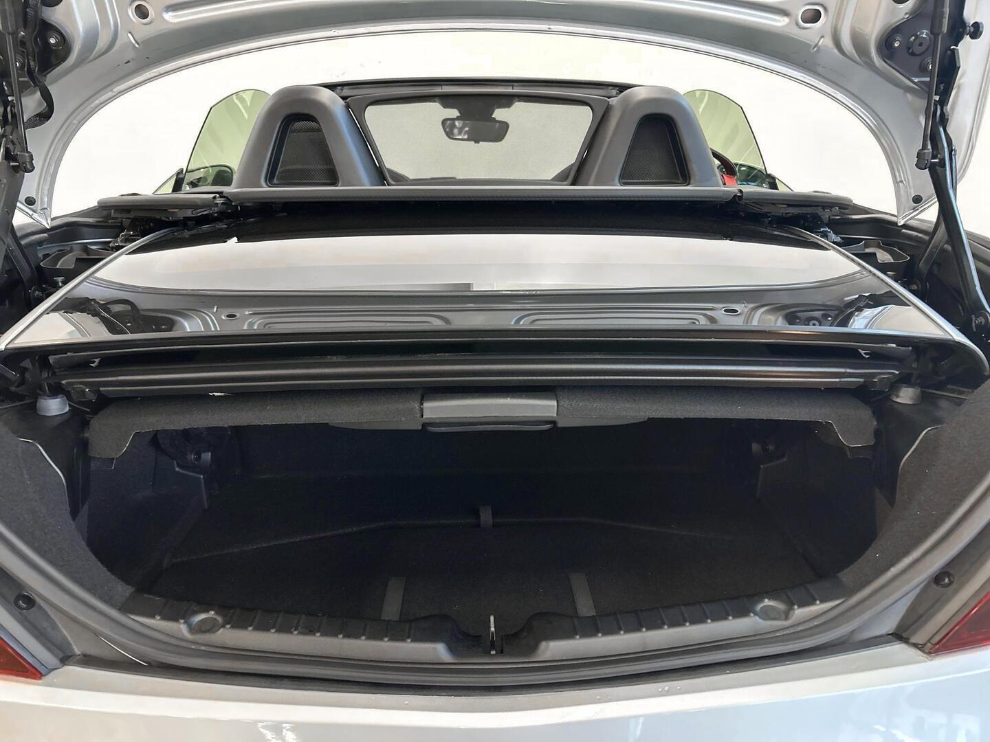 MERCEDES-BENZ SLC 2016