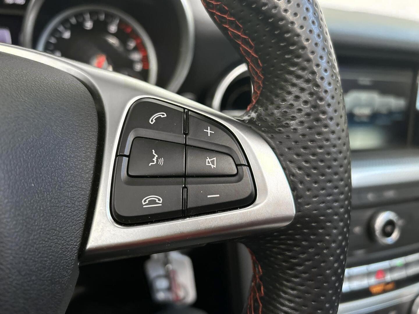 MERCEDES-BENZ SLC 2016