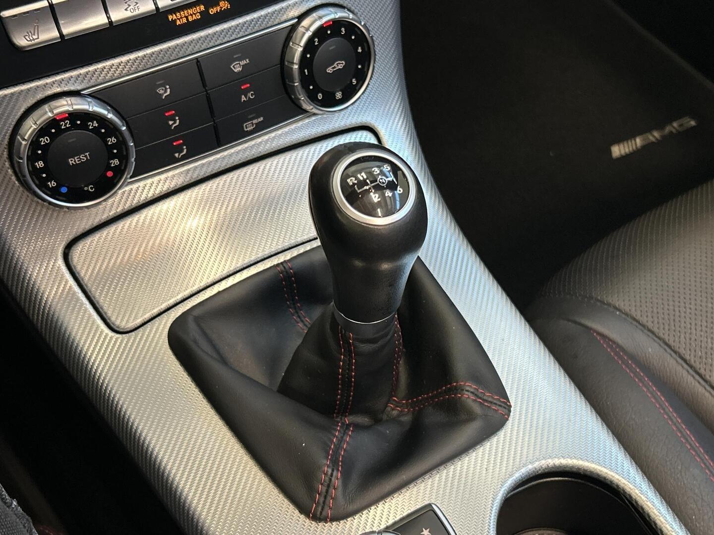 MERCEDES-BENZ SLC 2016