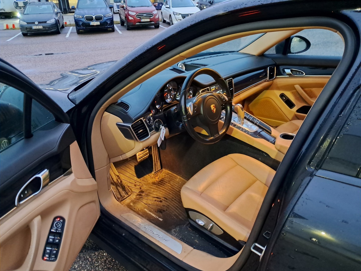 PORSCHE Panamera 2015