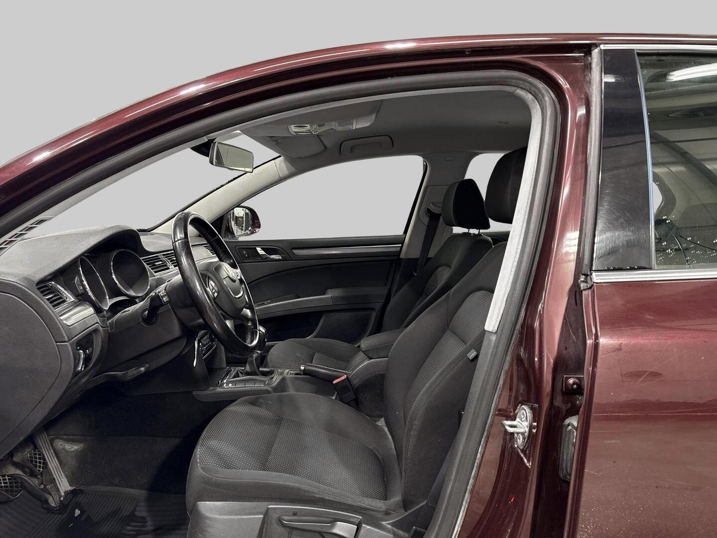 SKODA Superb 2009