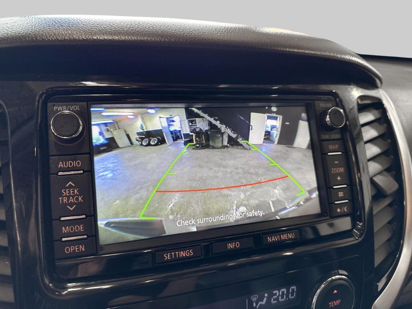 MITSUBISHI L200 2016