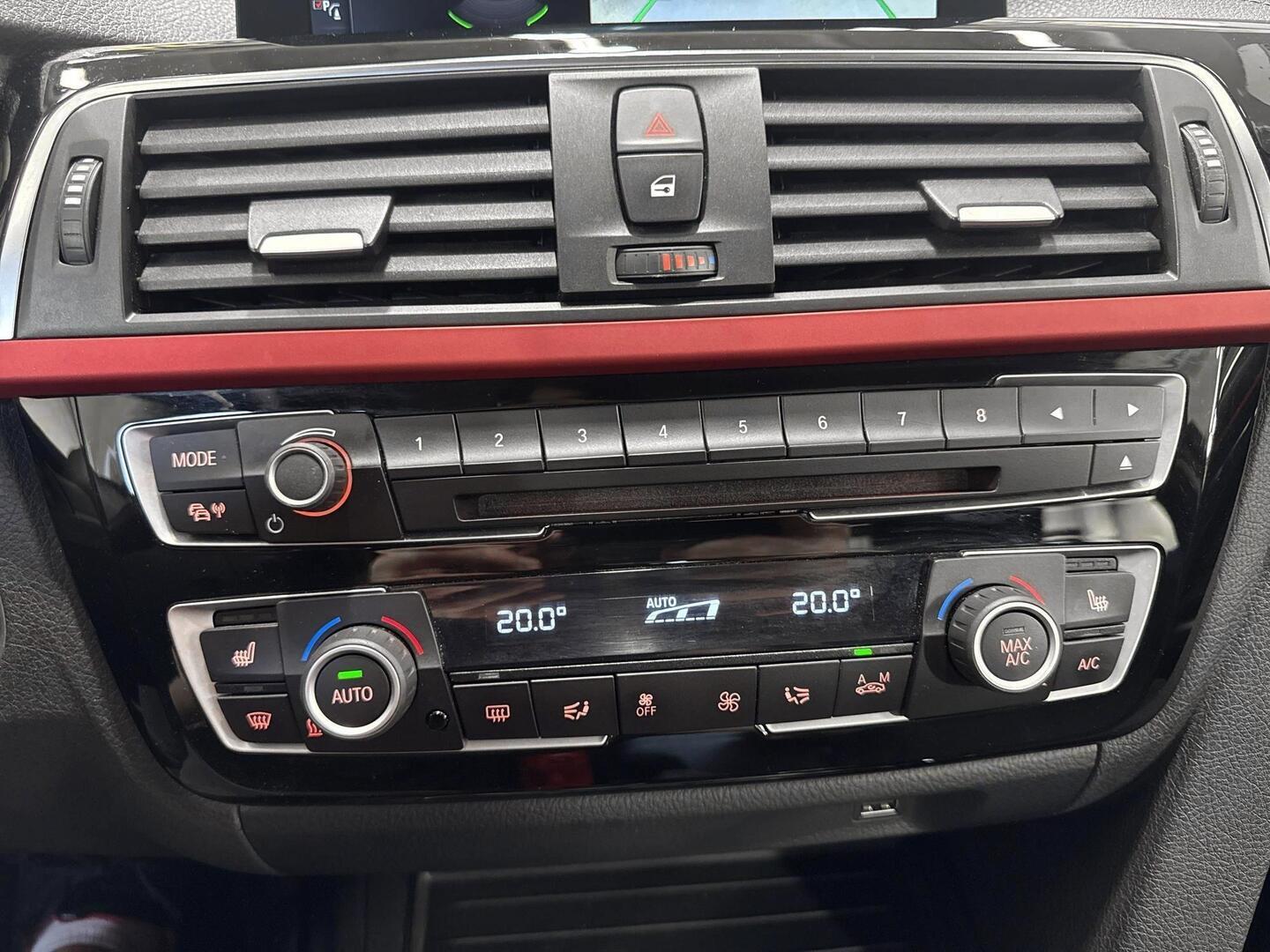 BMW 330 2018
