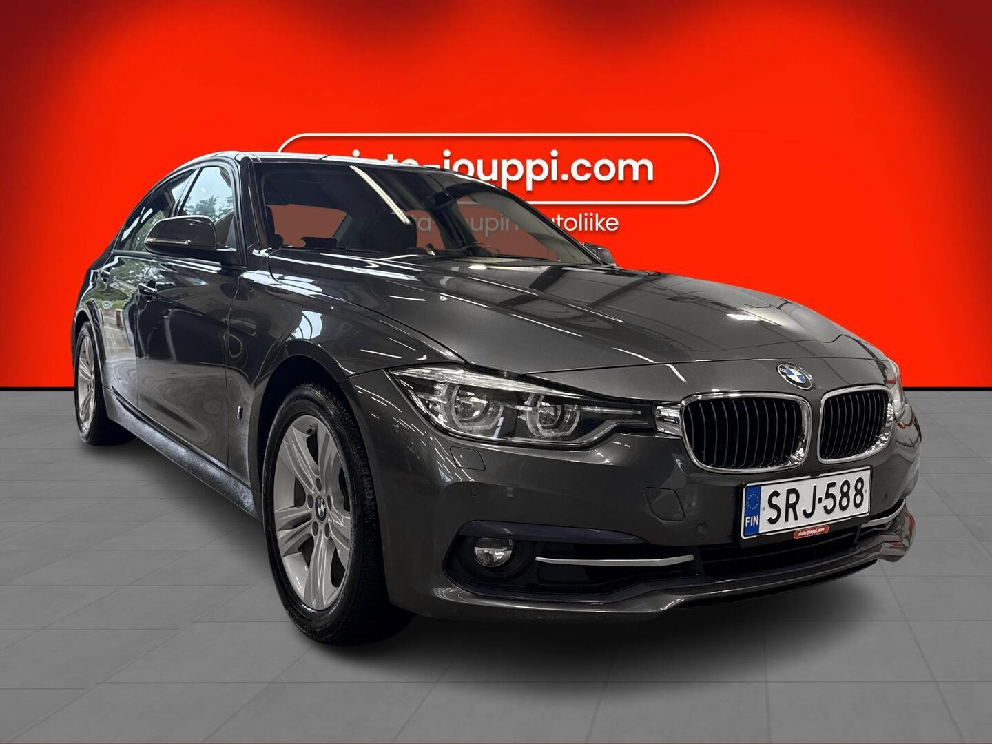 BMW 330 2018