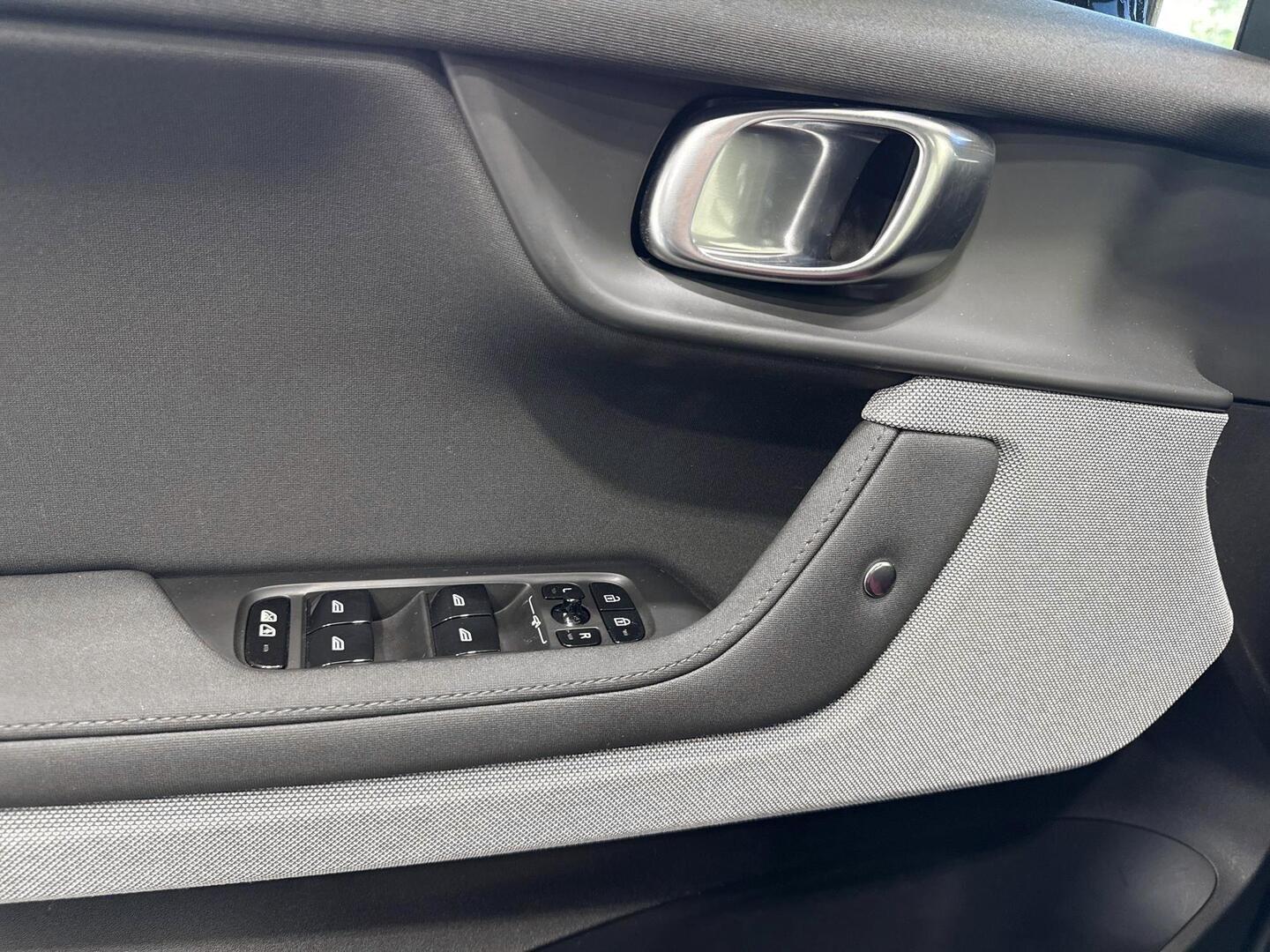 POLESTAR 2 2023