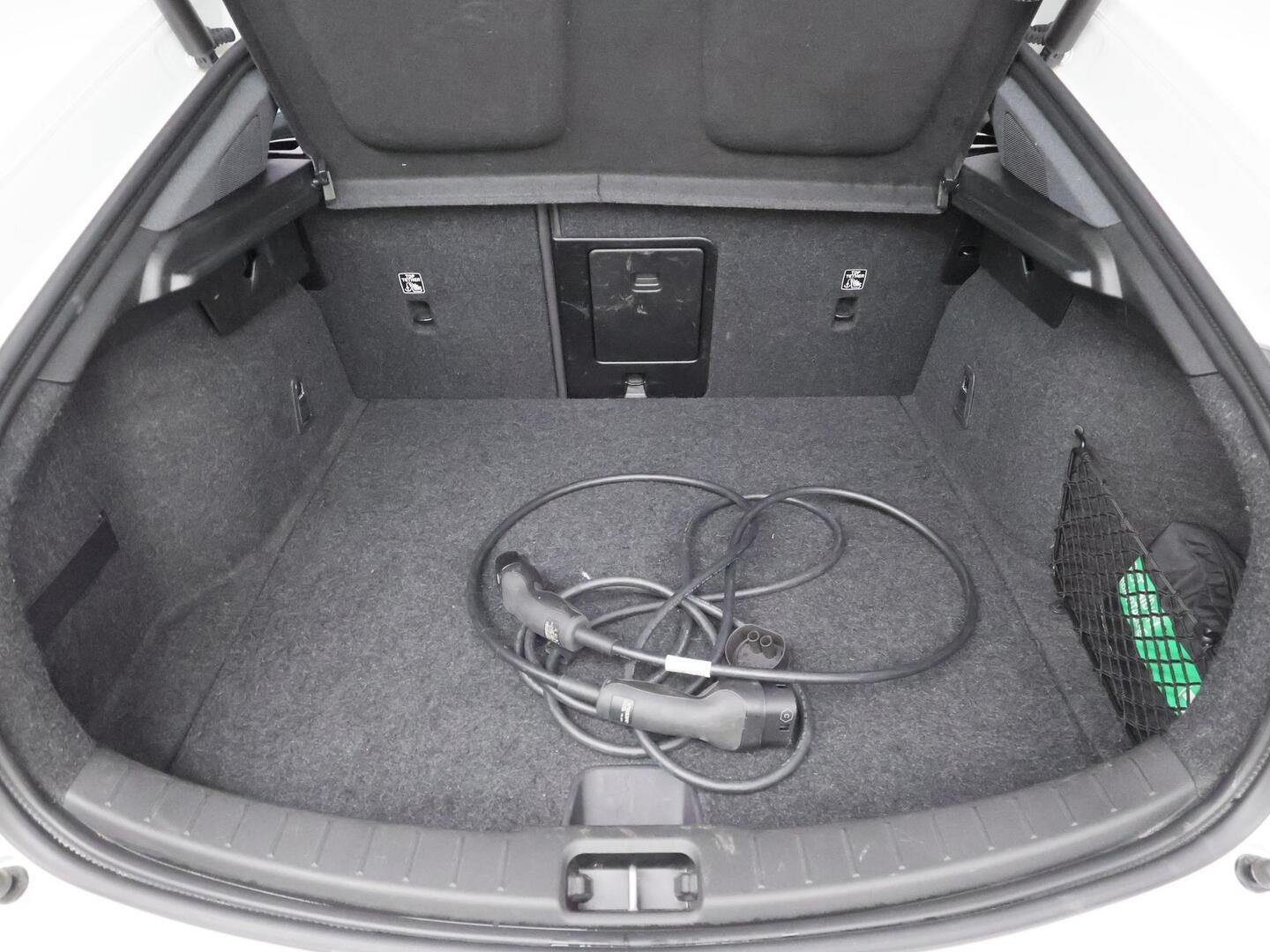 POLESTAR 2 2023