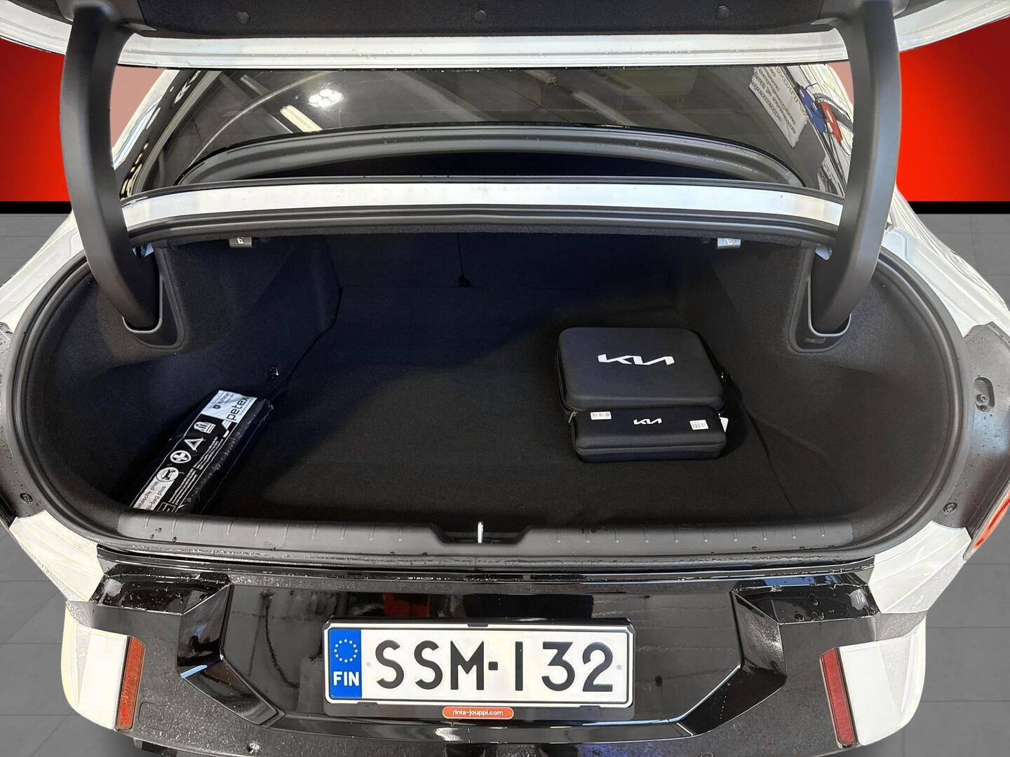 KIA EV4 2026