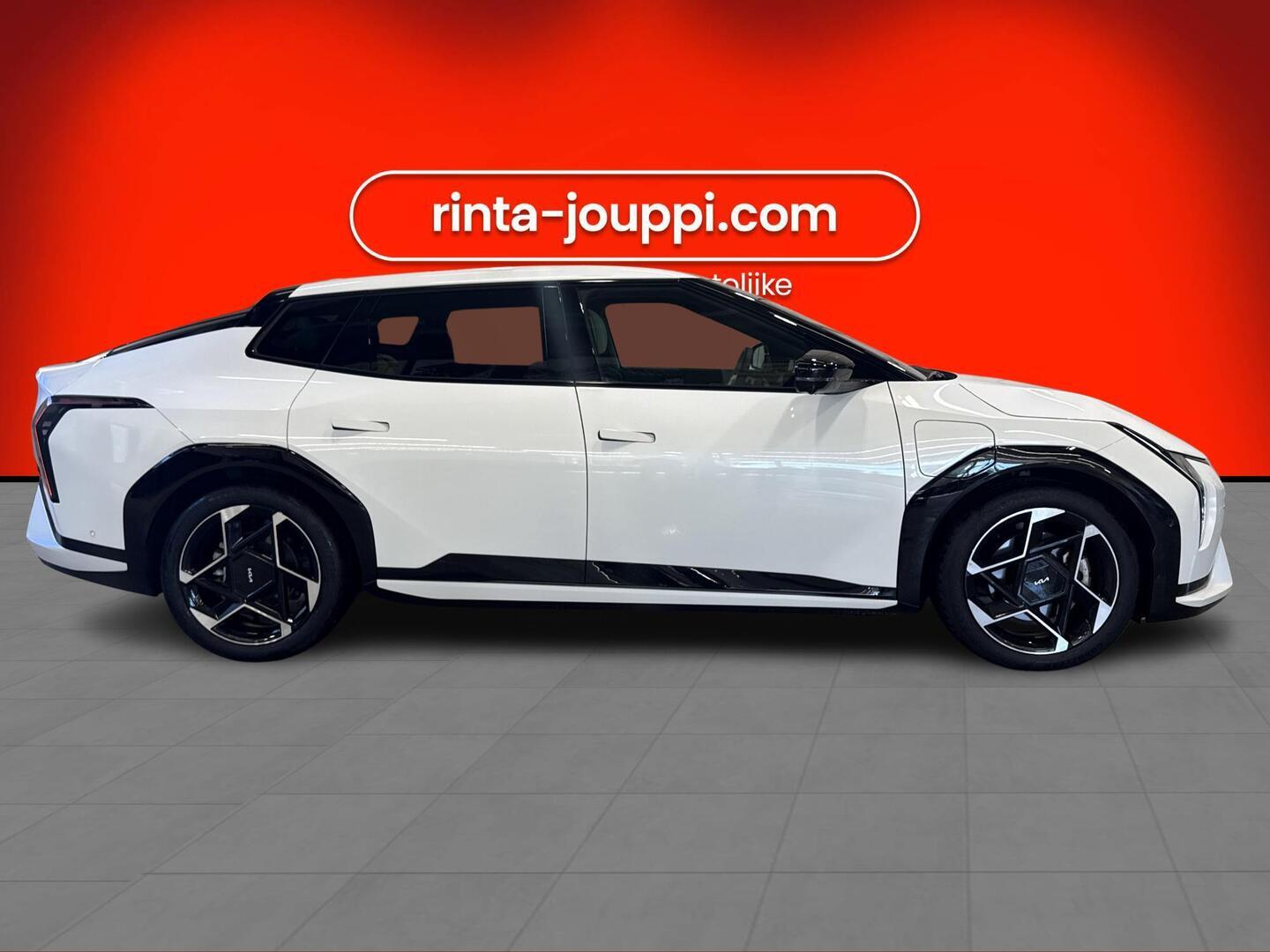 KIA EV4 2026