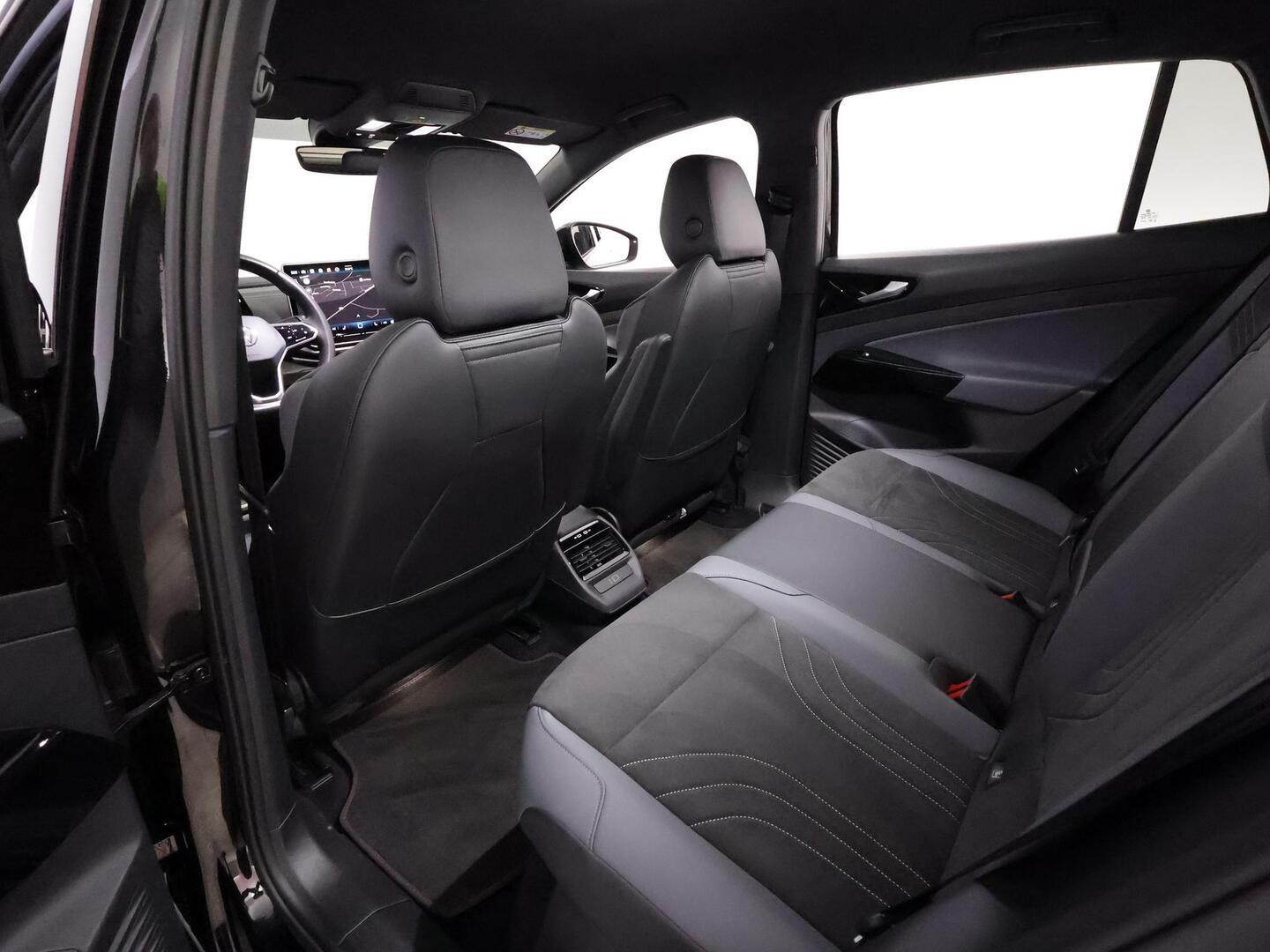 VOLKSWAGEN ID.4 2024