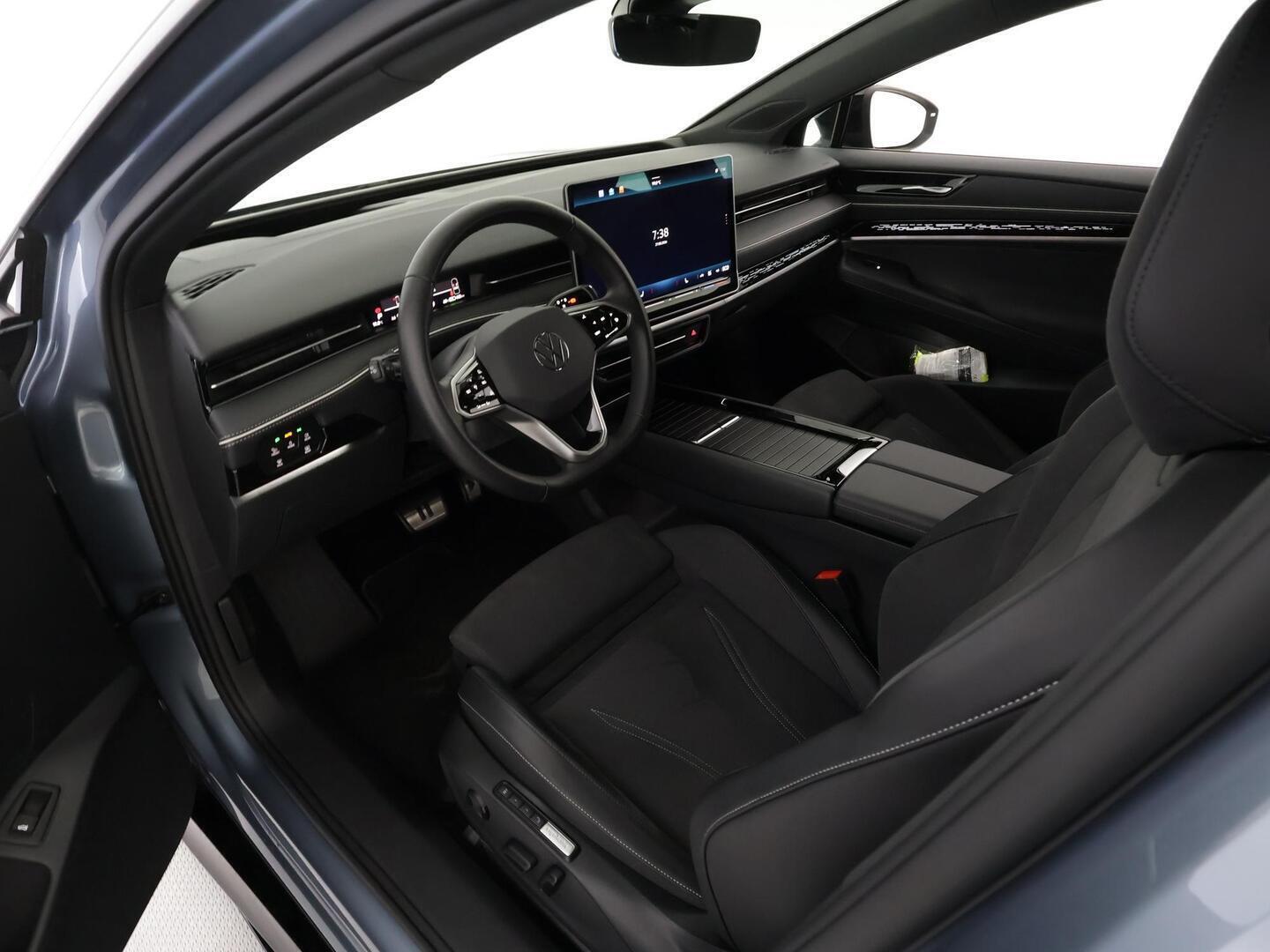 VOLKSWAGEN ID.7 2025