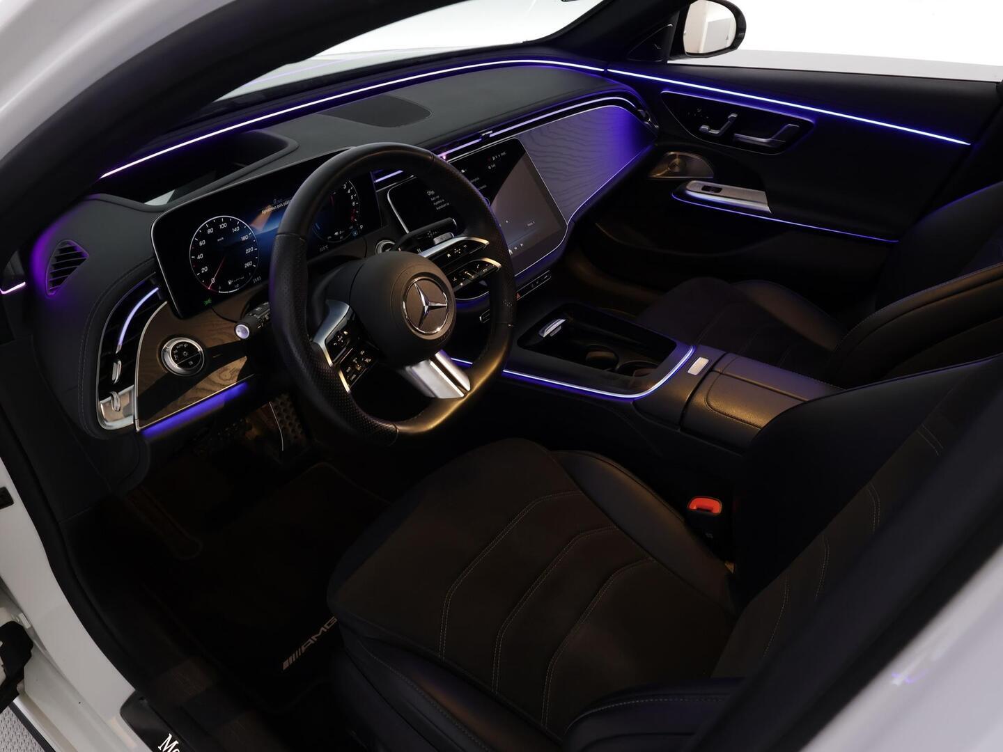 MERCEDES-BENZ E 2025