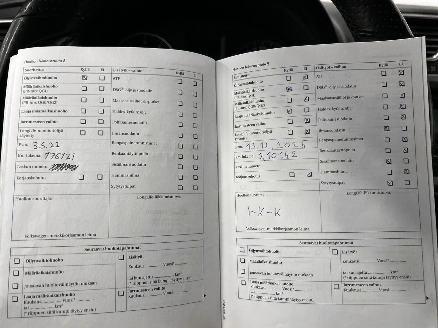 VOLKSWAGEN Scirocco 2011