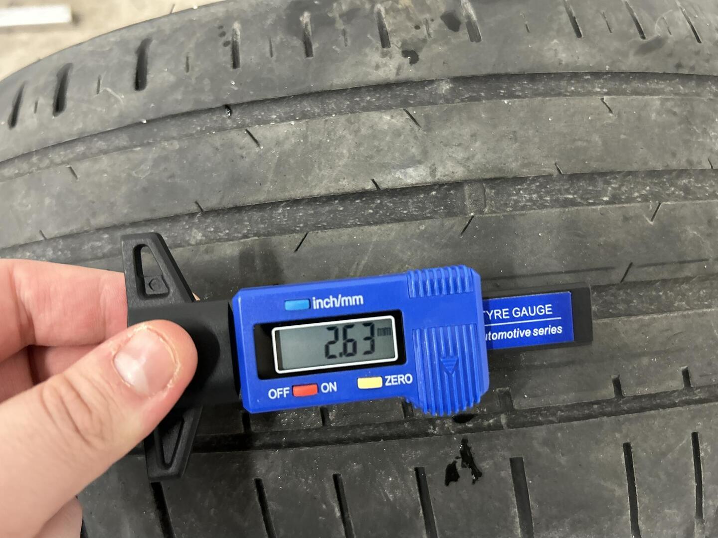 VOLKSWAGEN Scirocco 2011