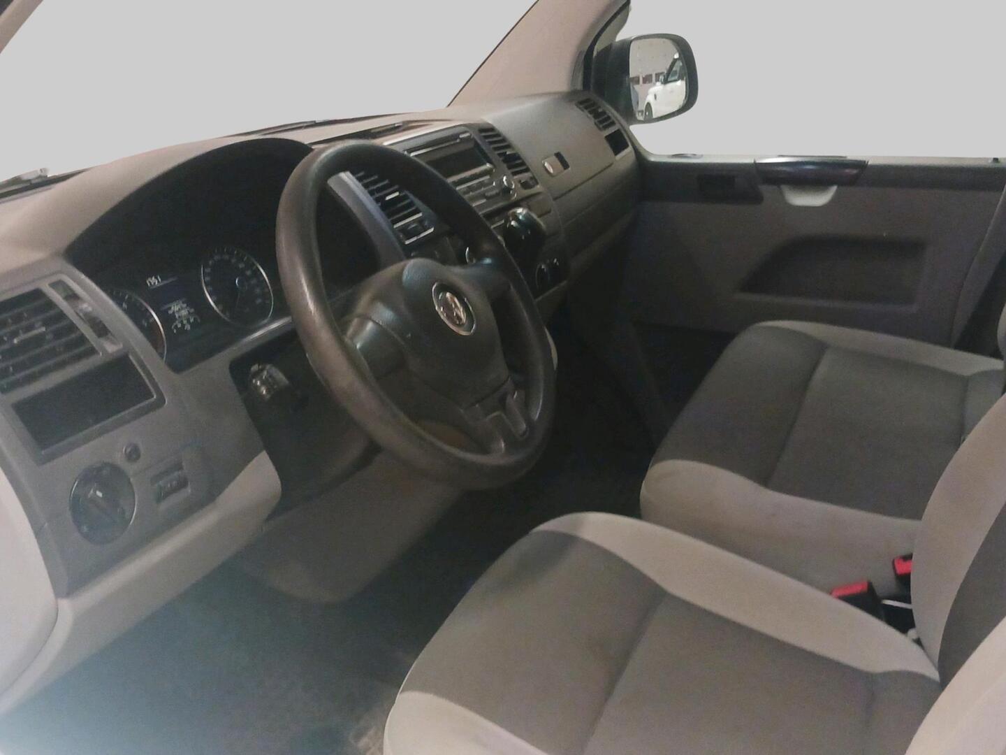 VOLKSWAGEN Transporter 2014