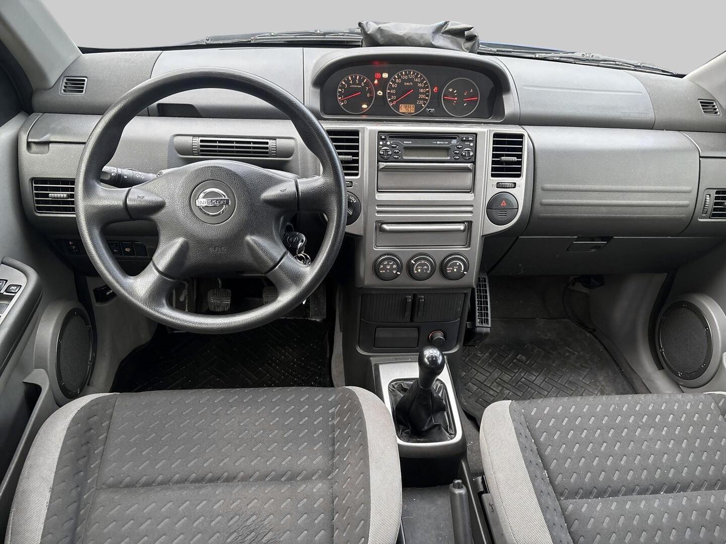 NISSAN X-TRAIL 2004