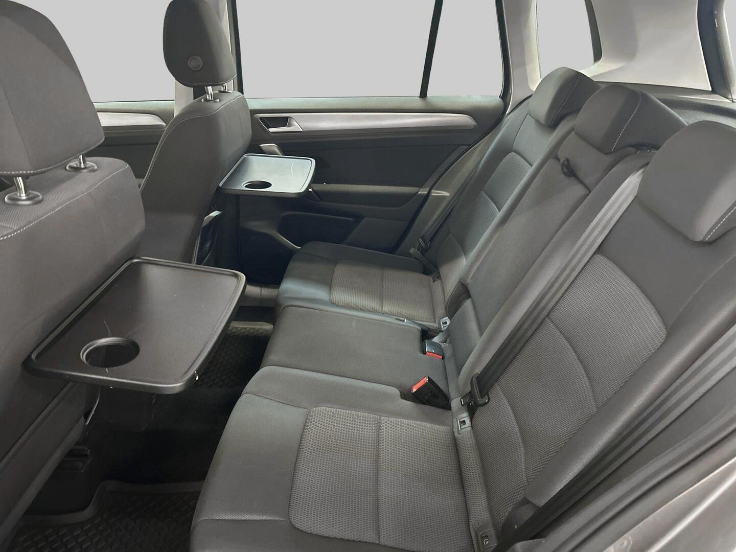 VOLKSWAGEN Golf Sportsvan 2015