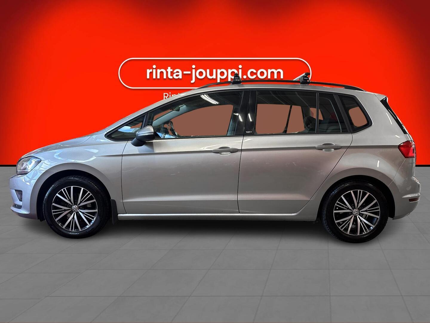 VOLKSWAGEN Golf Sportsvan 2016