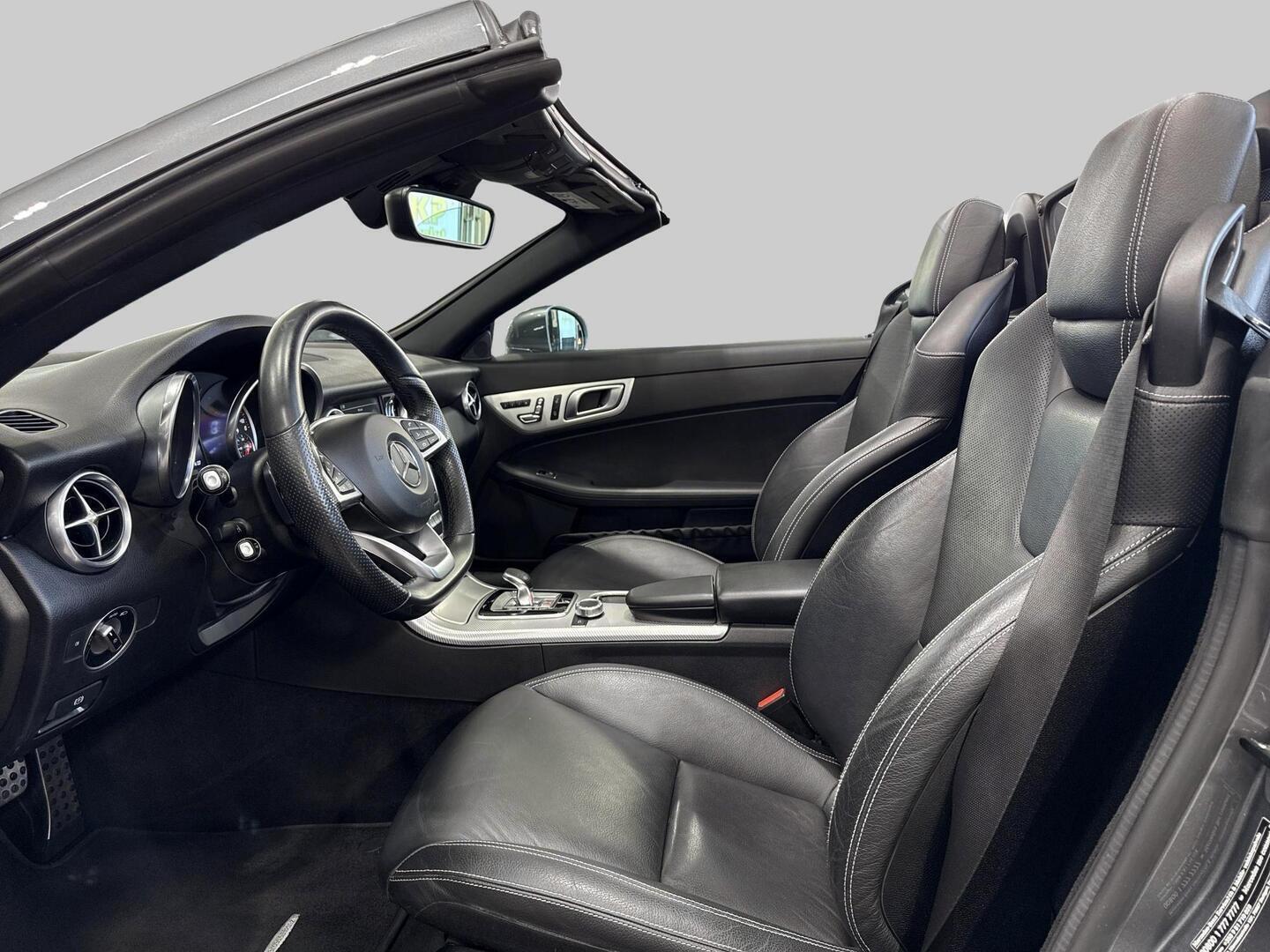 MERCEDES-BENZ SLC 2017