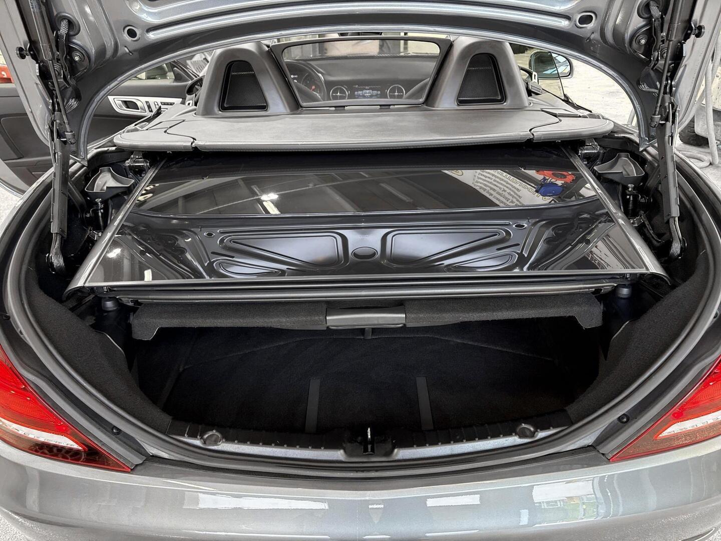 MERCEDES-BENZ SLC 2017