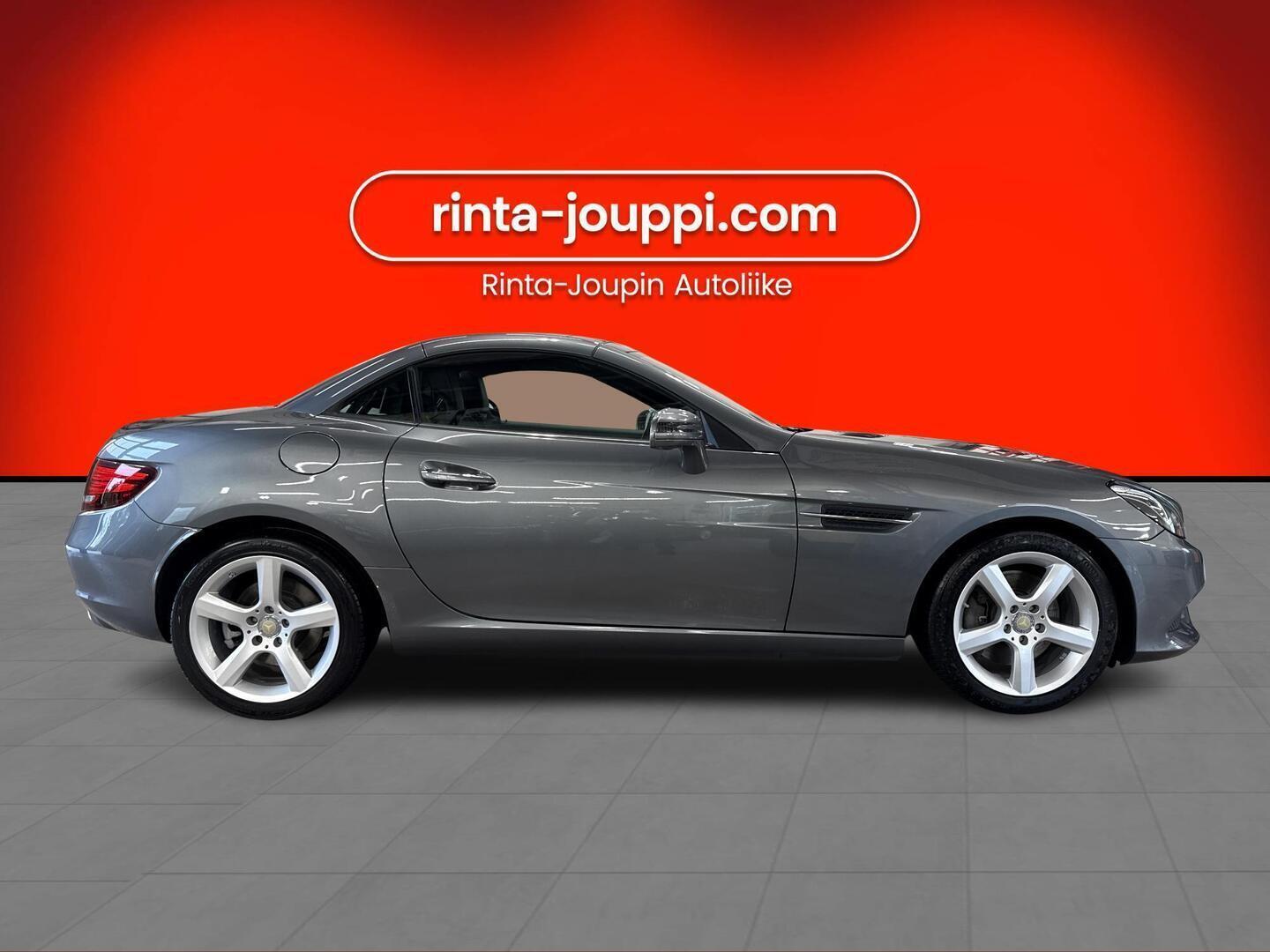 MERCEDES-BENZ SLC 2017