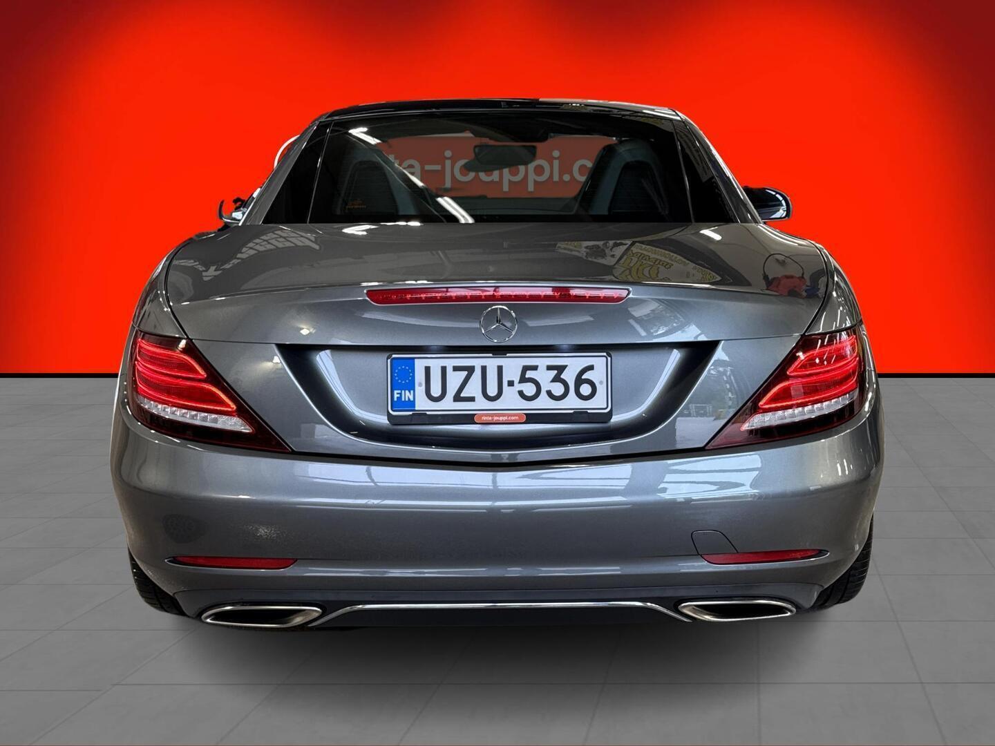 MERCEDES-BENZ SLC 2017