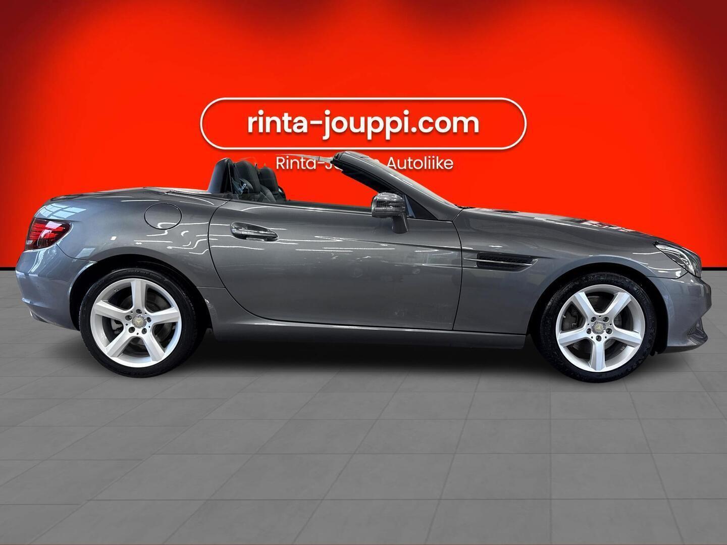 MERCEDES-BENZ SLC 2017