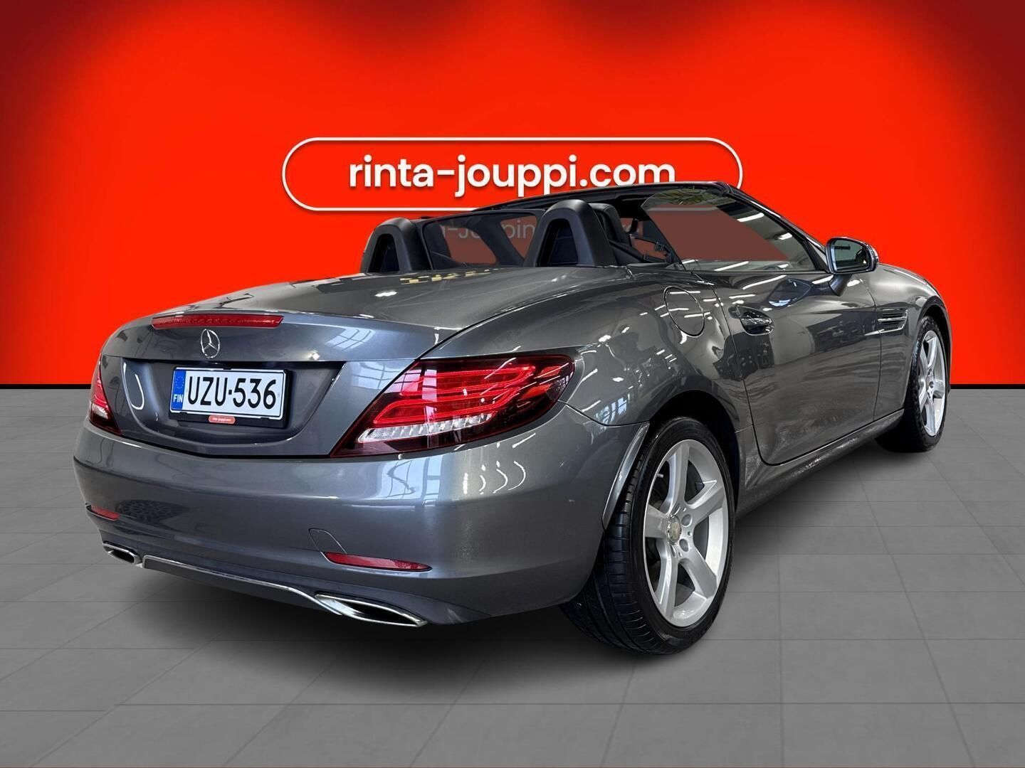 MERCEDES-BENZ SLC 2017