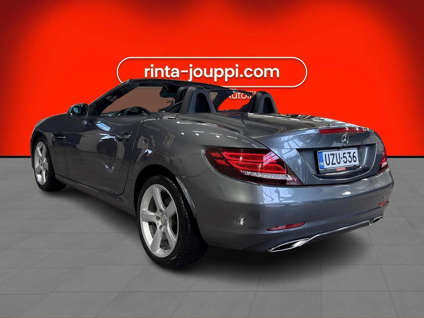 MERCEDES-BENZ SLC 2017