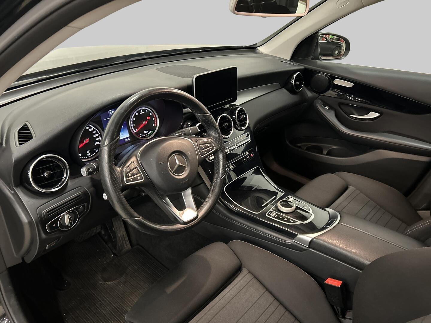 MERCEDES-BENZ GLC 2017