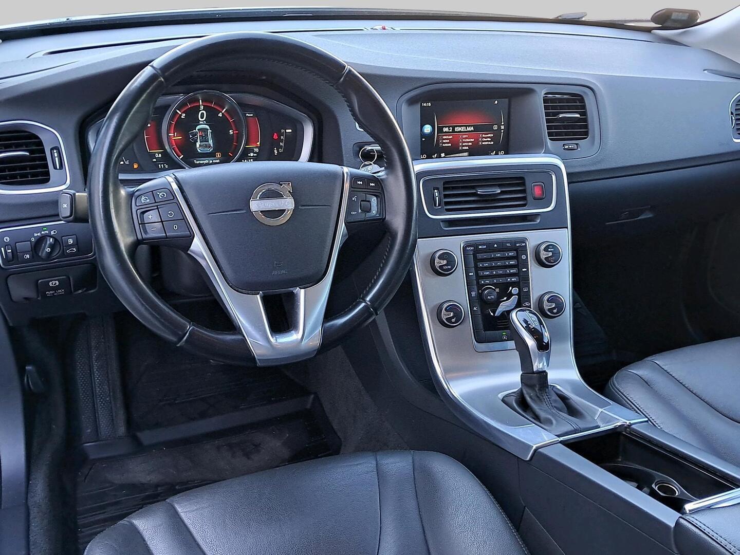 VOLVO V60 2014