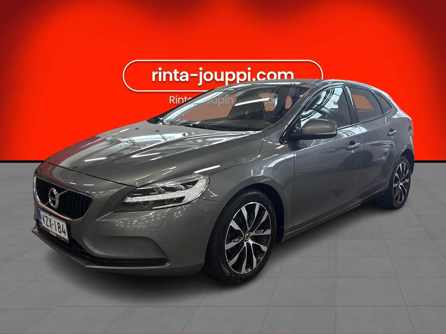 VOLVO V40 2019