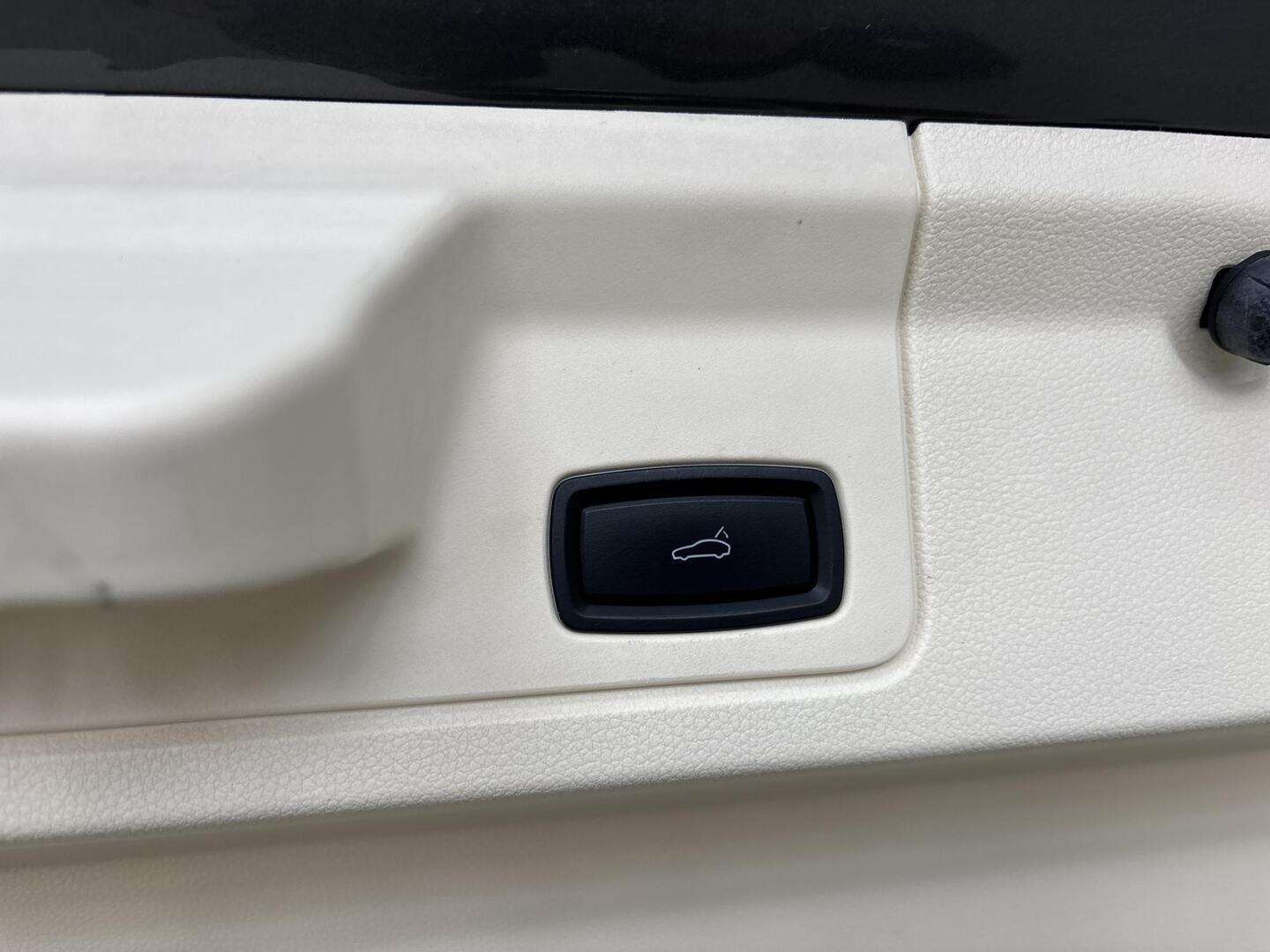 PORSCHE Panamera 2013