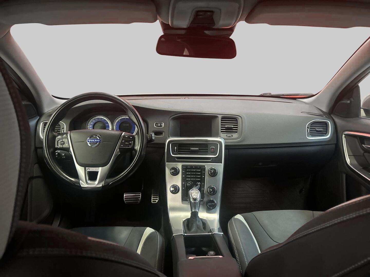 VOLVO V60 2013