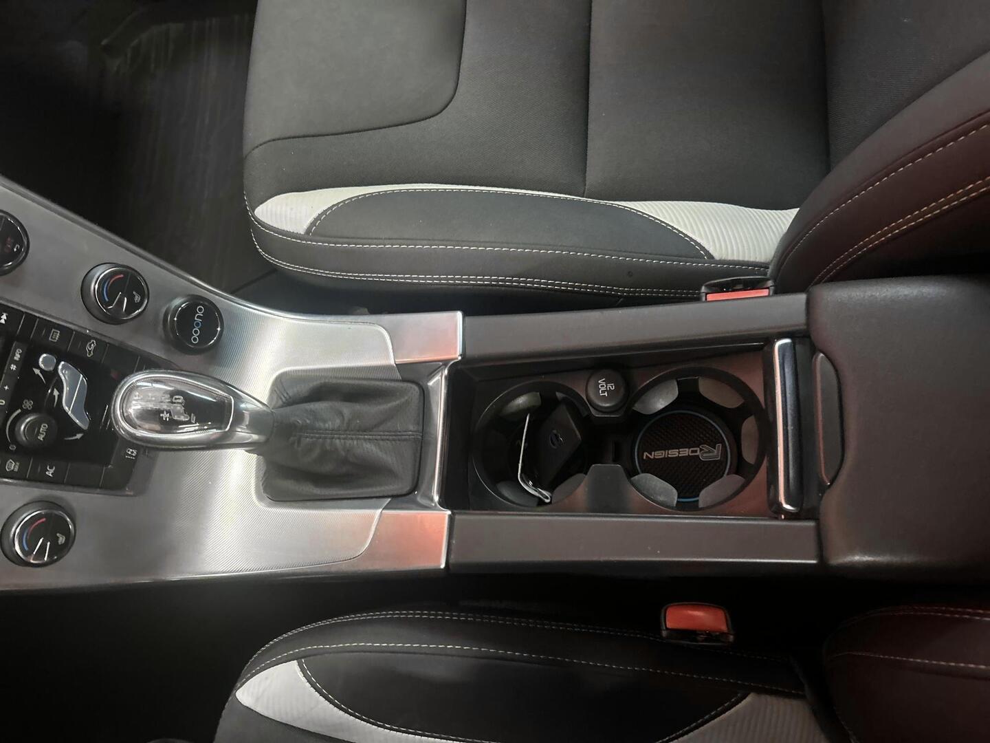 VOLVO V60 2013