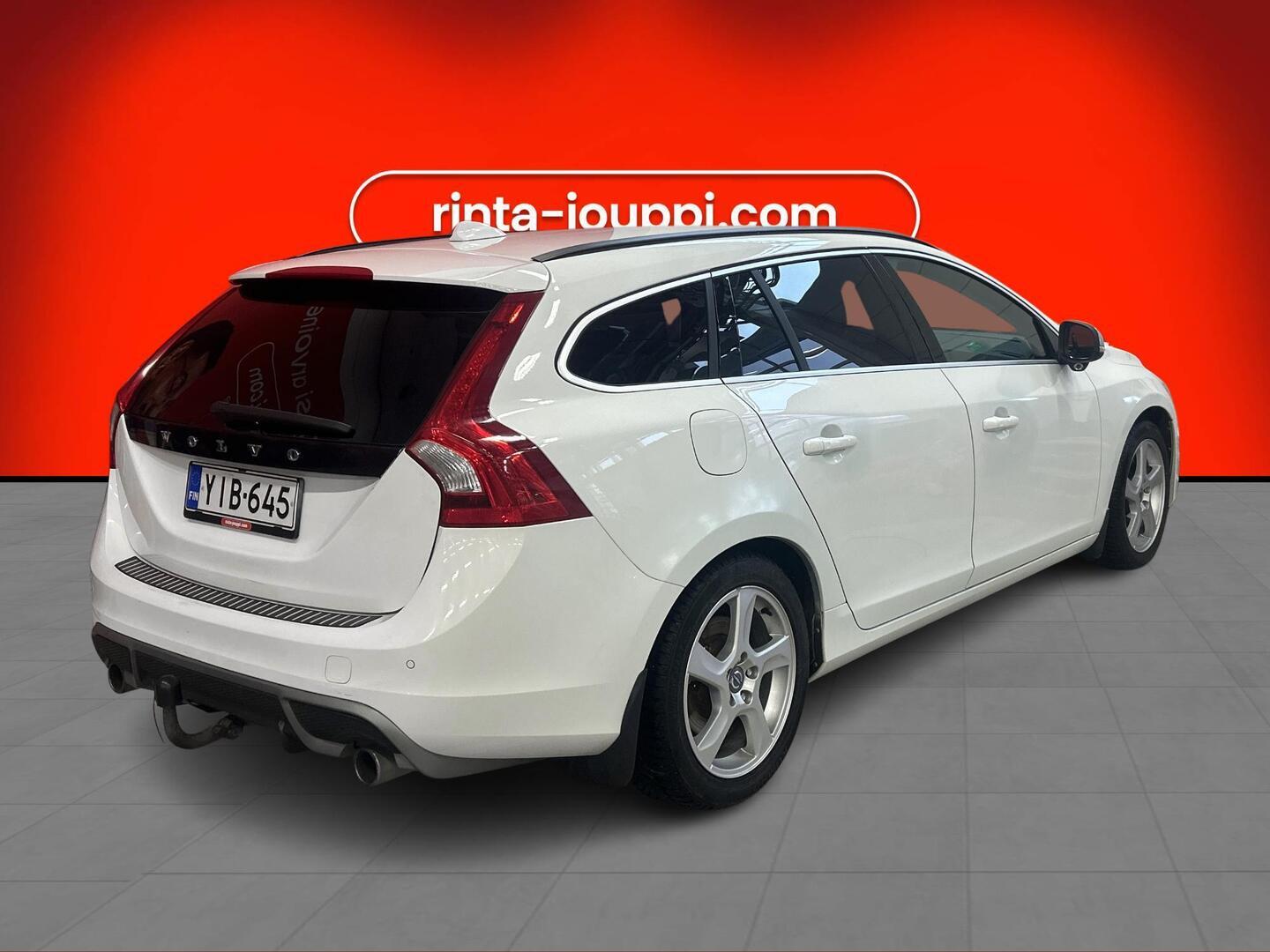 VOLVO V60 2013