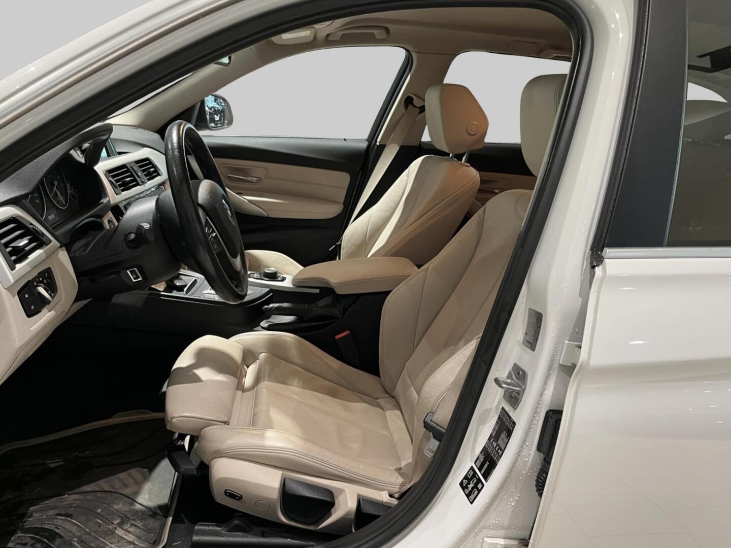 BMW 320 2017
