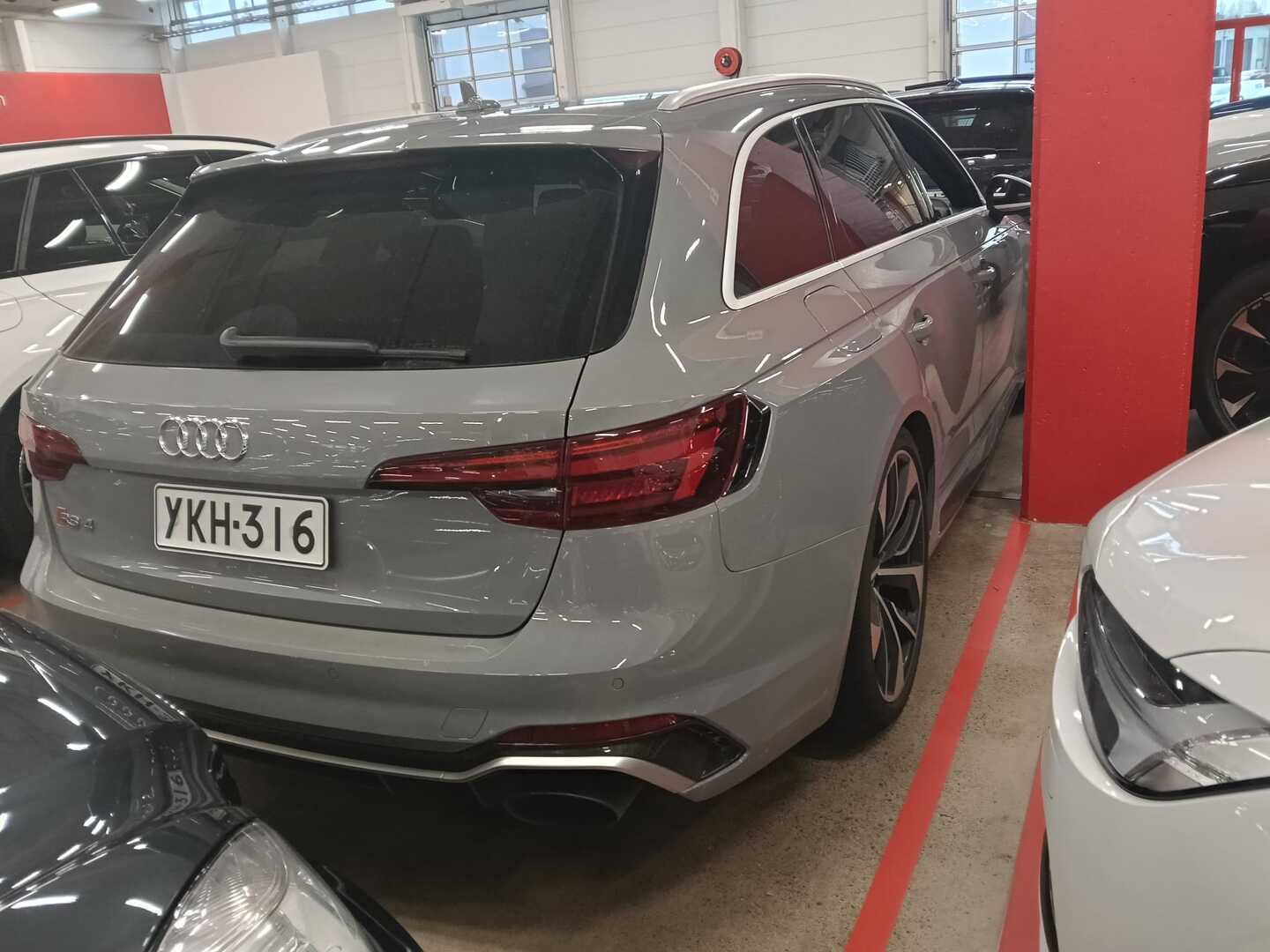 AUDI RS4 2018