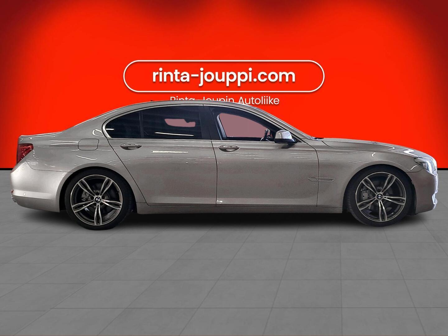 BMW 740 2010