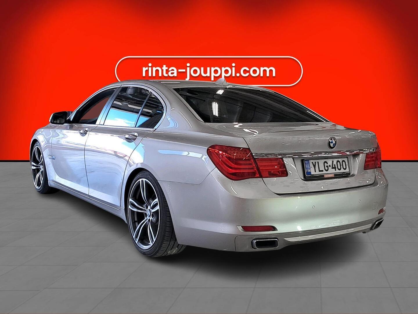 BMW 740 2010