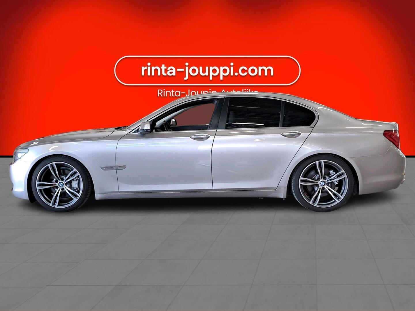 BMW 740 2010