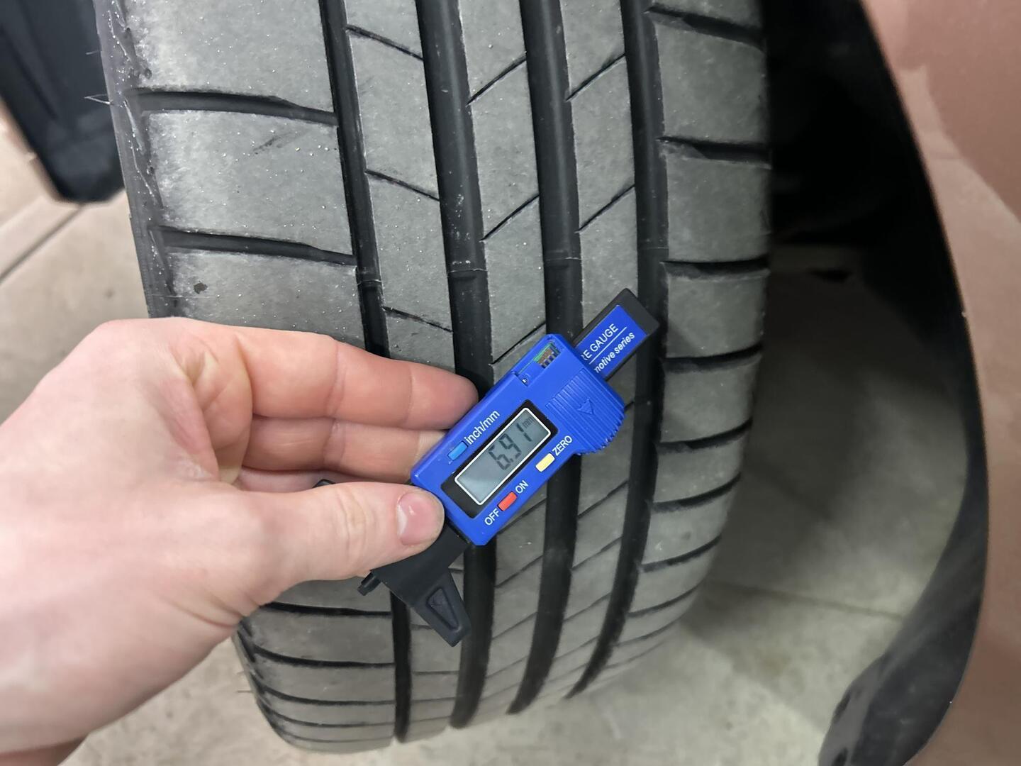 MERCEDES-BENZ B 2021