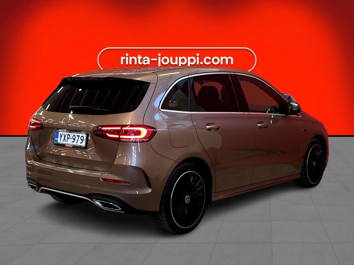 MERCEDES-BENZ B 2021