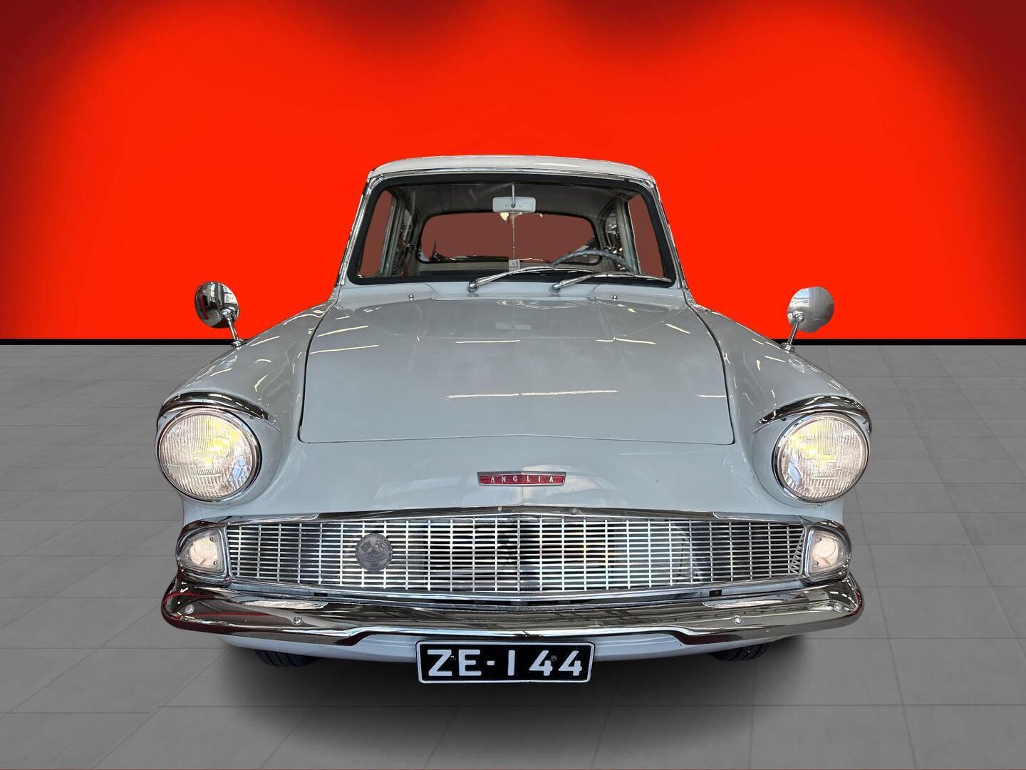 FORD Anglia 1962