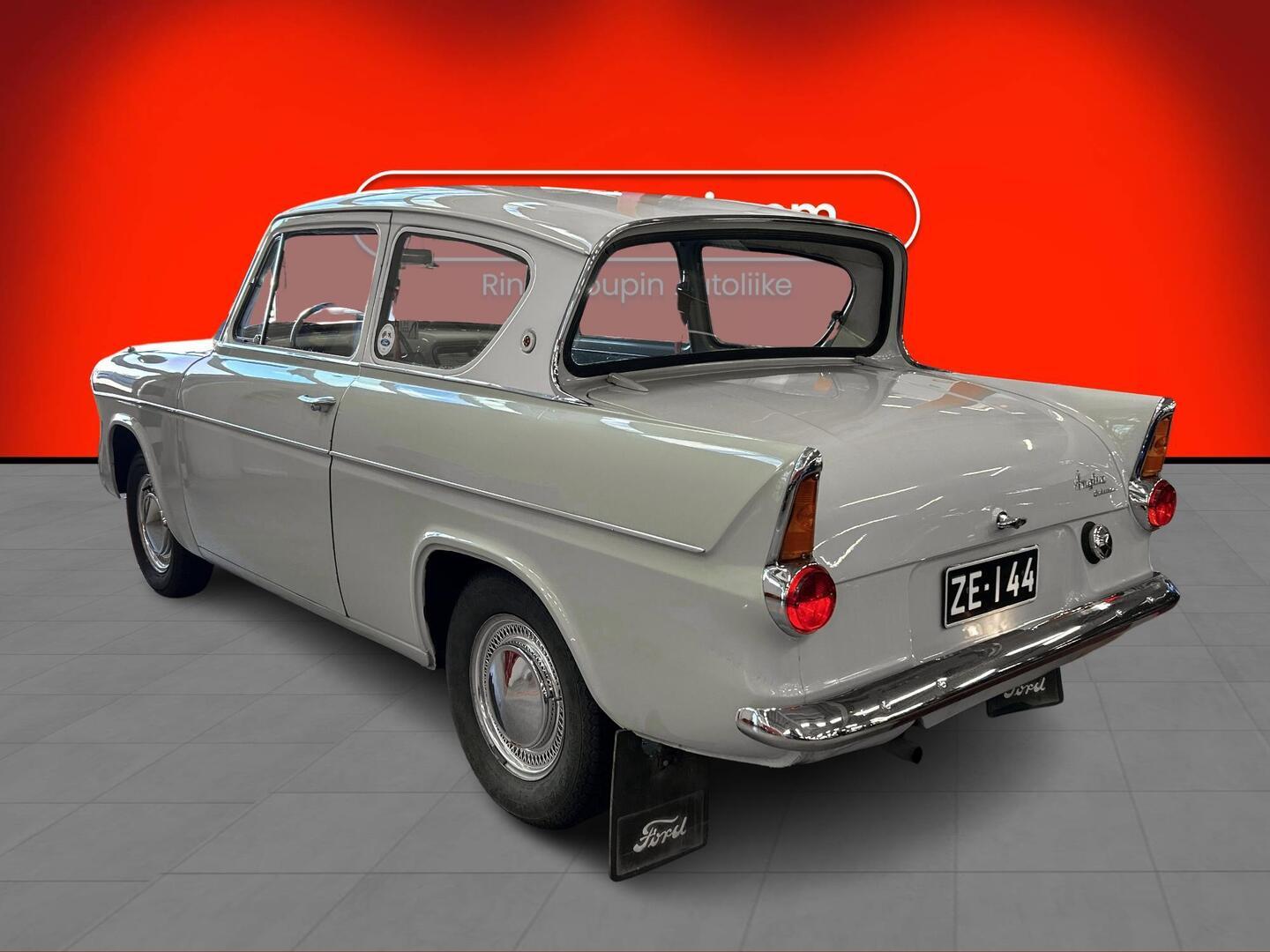 FORD Anglia 1962
